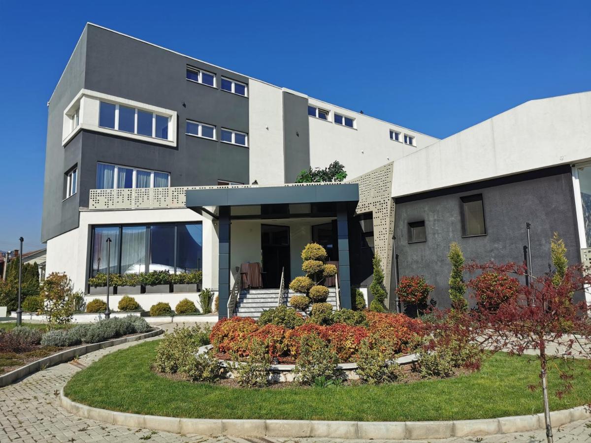 Guest Rooms Denicija Skopje Exterior photo