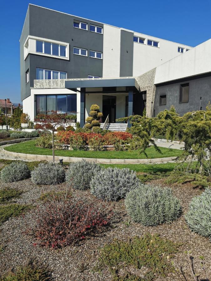Guest Rooms Denicija Skopje Exterior photo