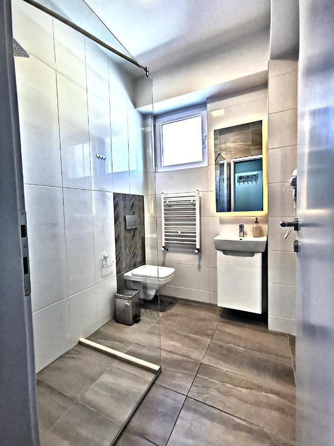 Guest Rooms Denicija Skopje Exterior photo